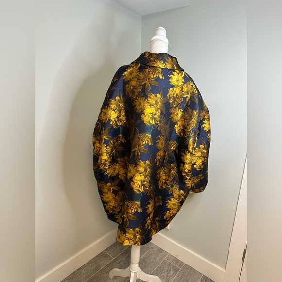 NWT Isaac Mizrahi Jacquard Floral Navy and gold Fleece Lined  elegant jacket. 3X - Picture 8 of 17